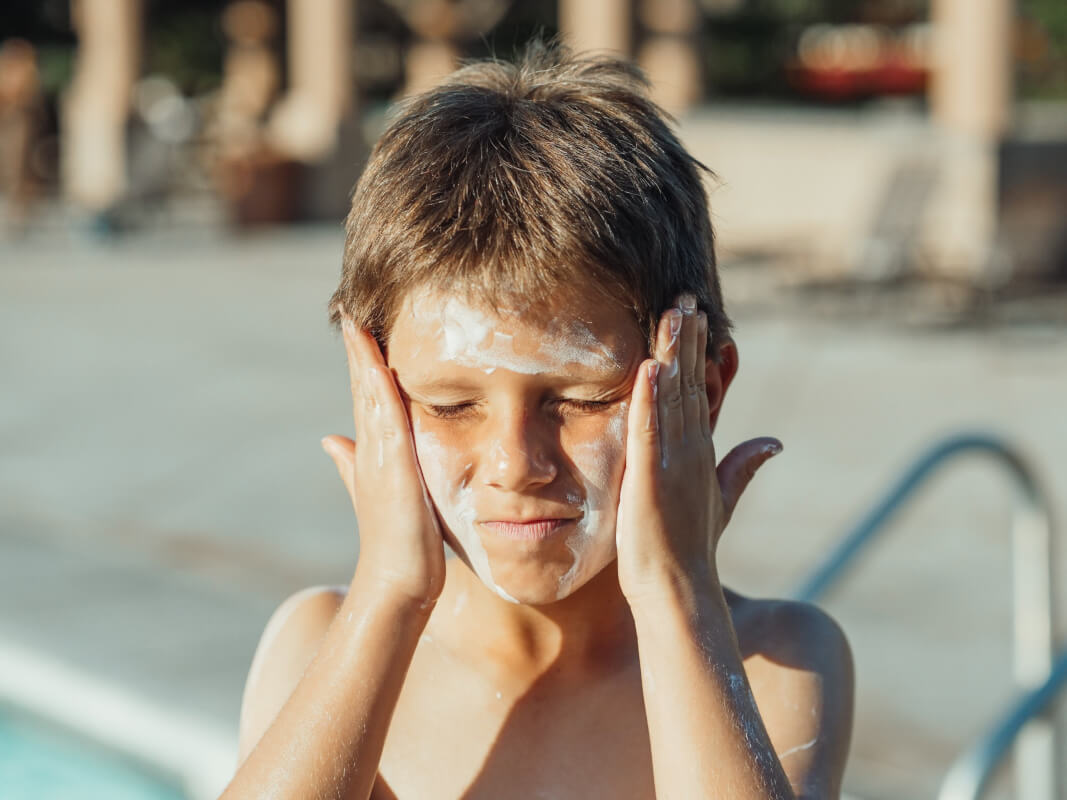 קרם הגנה מהשמש לילדים - למה, מדוע ואיך?