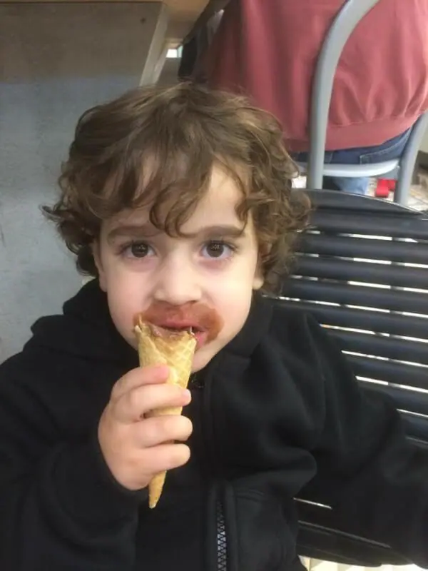 גיל הצגת מזונות והקשר לאלרגיה